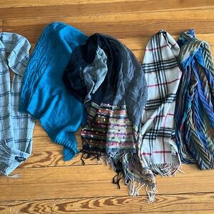 Handmade 100% wool scarf